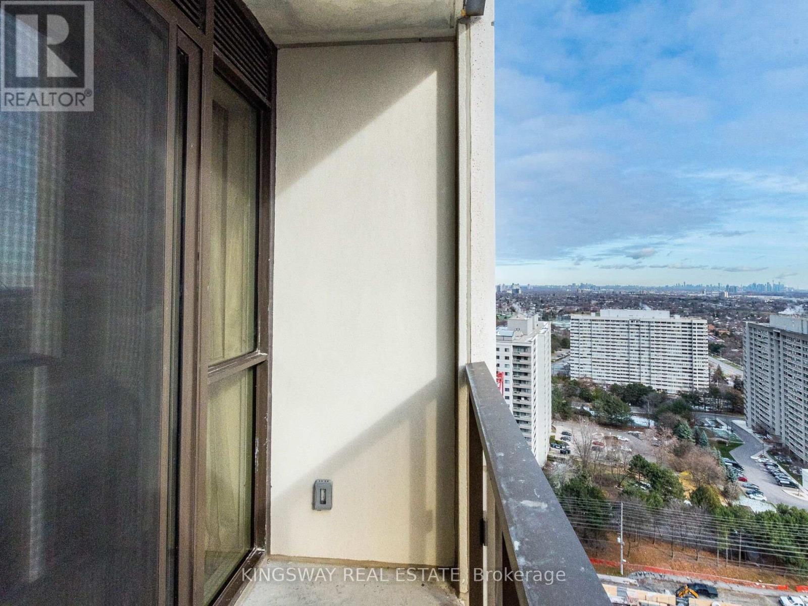 2105 - 30 Elm Drive, Mississauga, Ontario  L5B 0N3 - Photo 34 - W12606976