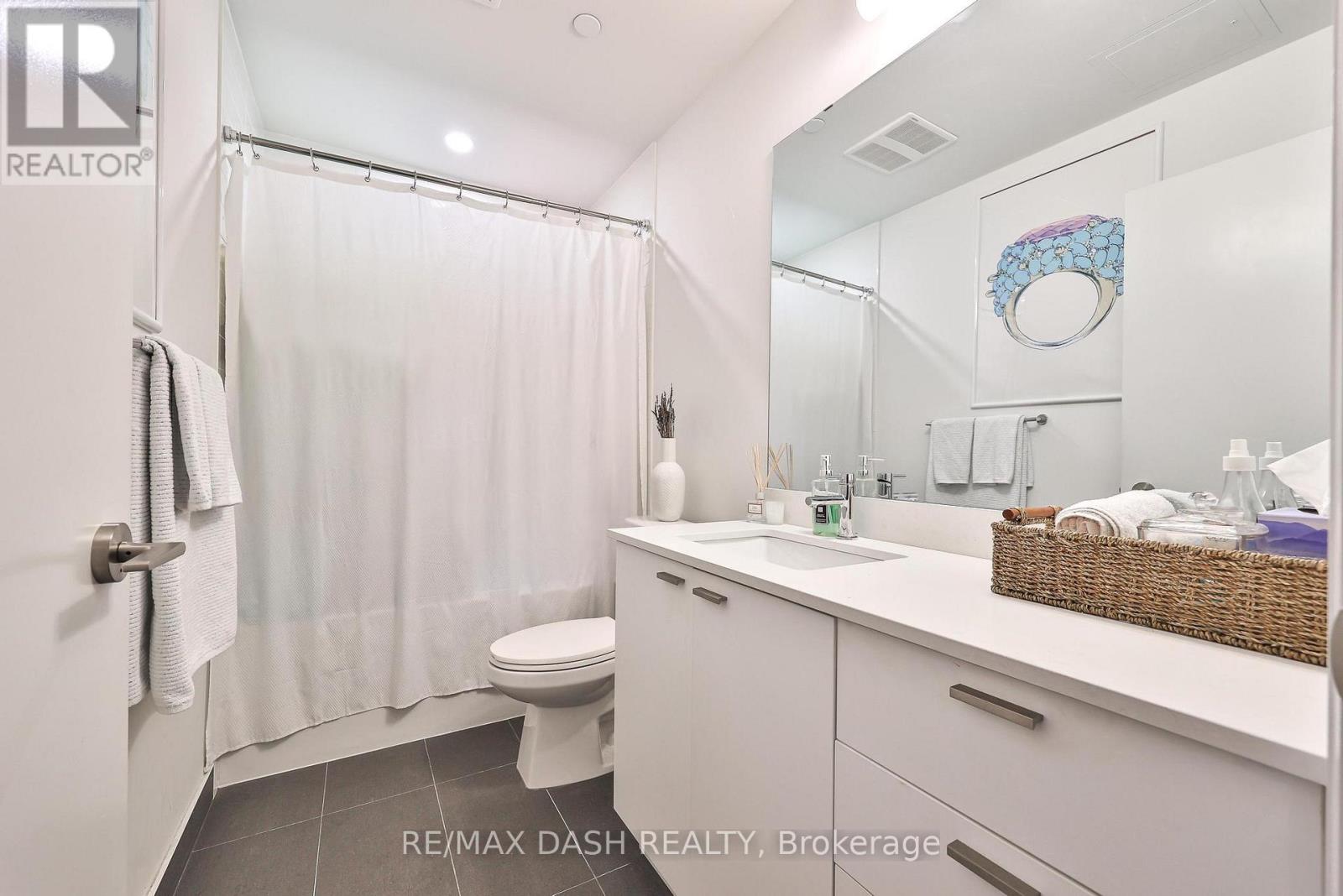 1215e - 576 Front Street W, Toronto, Ontario  M5V 1C1 - Photo 29 - C12607002