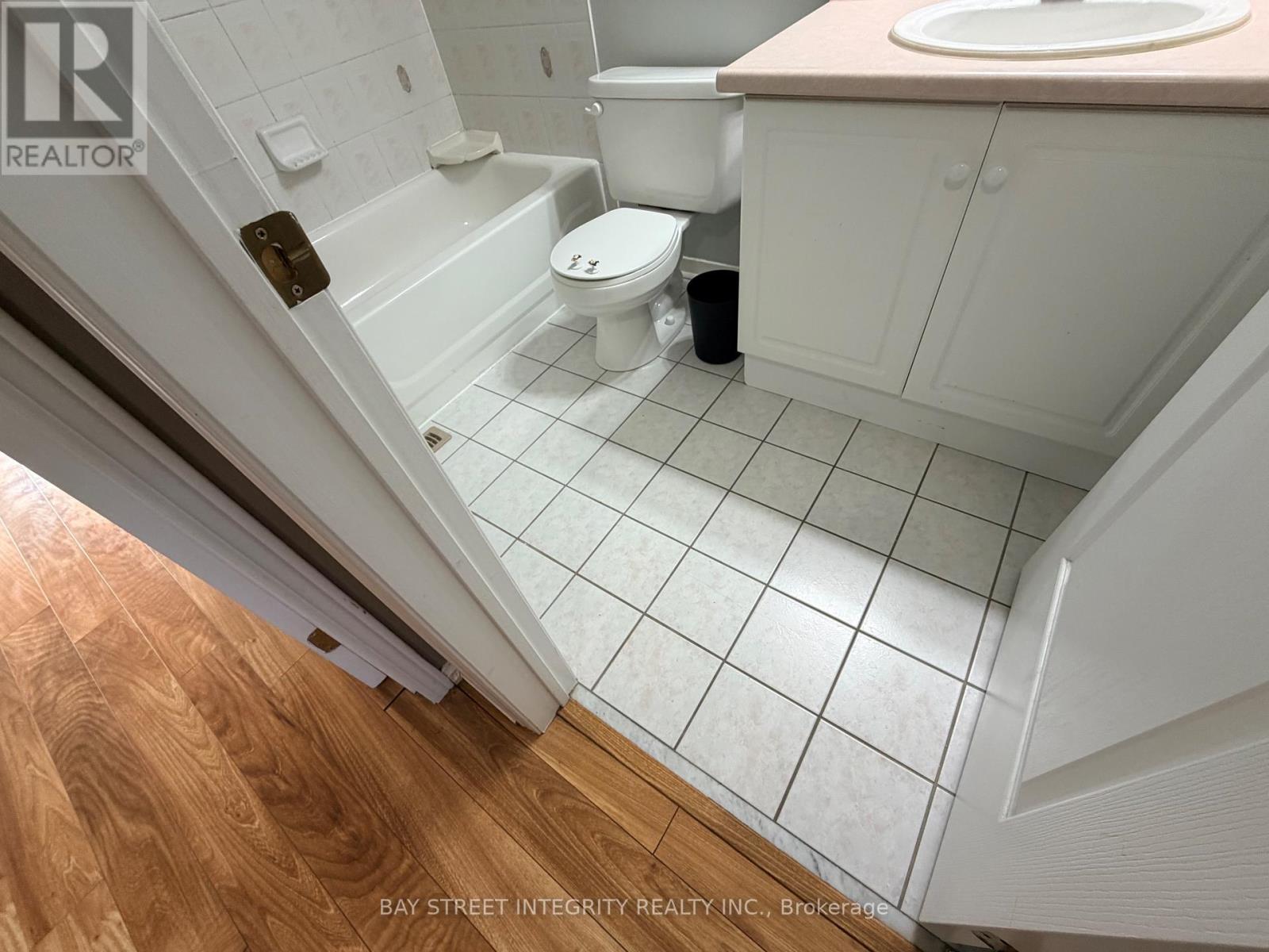 4 - 15 Pottery Place, Vaughan, Ontario L4L 9J6 - Photo 12 - N12438637