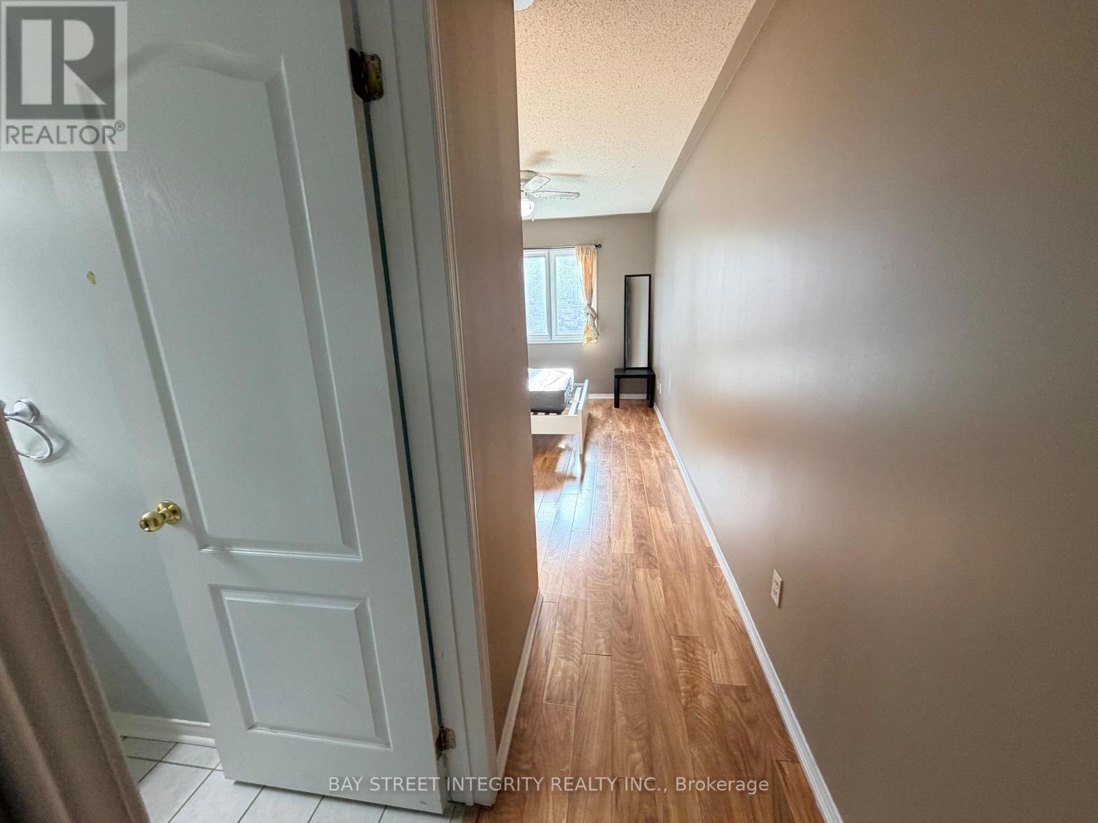 4 - 15 Pottery Place, Vaughan, Ontario L4L 9J6 - Photo 8 - N12438637