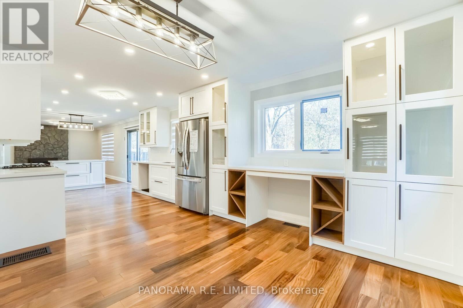 100 Poplar Heights Drive, Toronto, Ontario  M9A 4Z4 - Photo 20 - W12607006