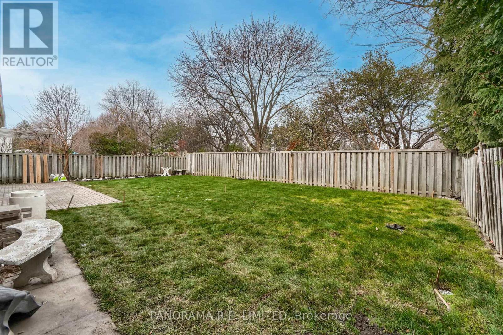 100 Poplar Heights Drive, Toronto, Ontario  M9A 4Z4 - Photo 42 - W12607006