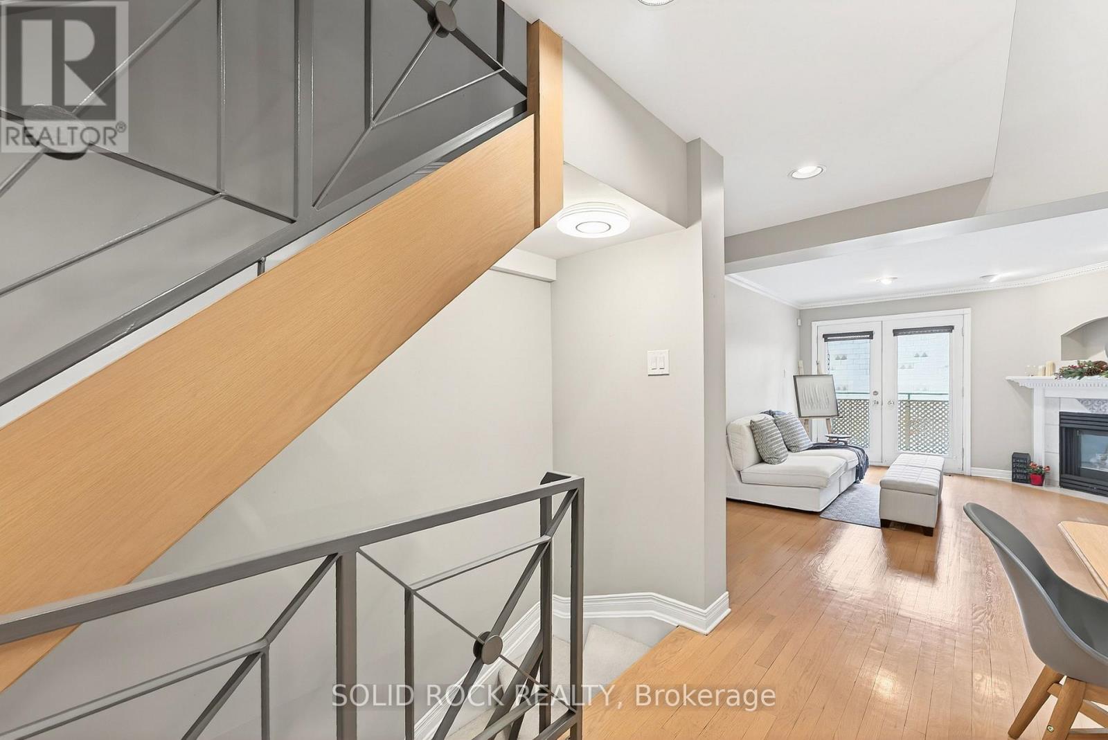 395 Mackay Street, Ottawa, Ontario  K1M 2C5 - Photo 14 - X12607012