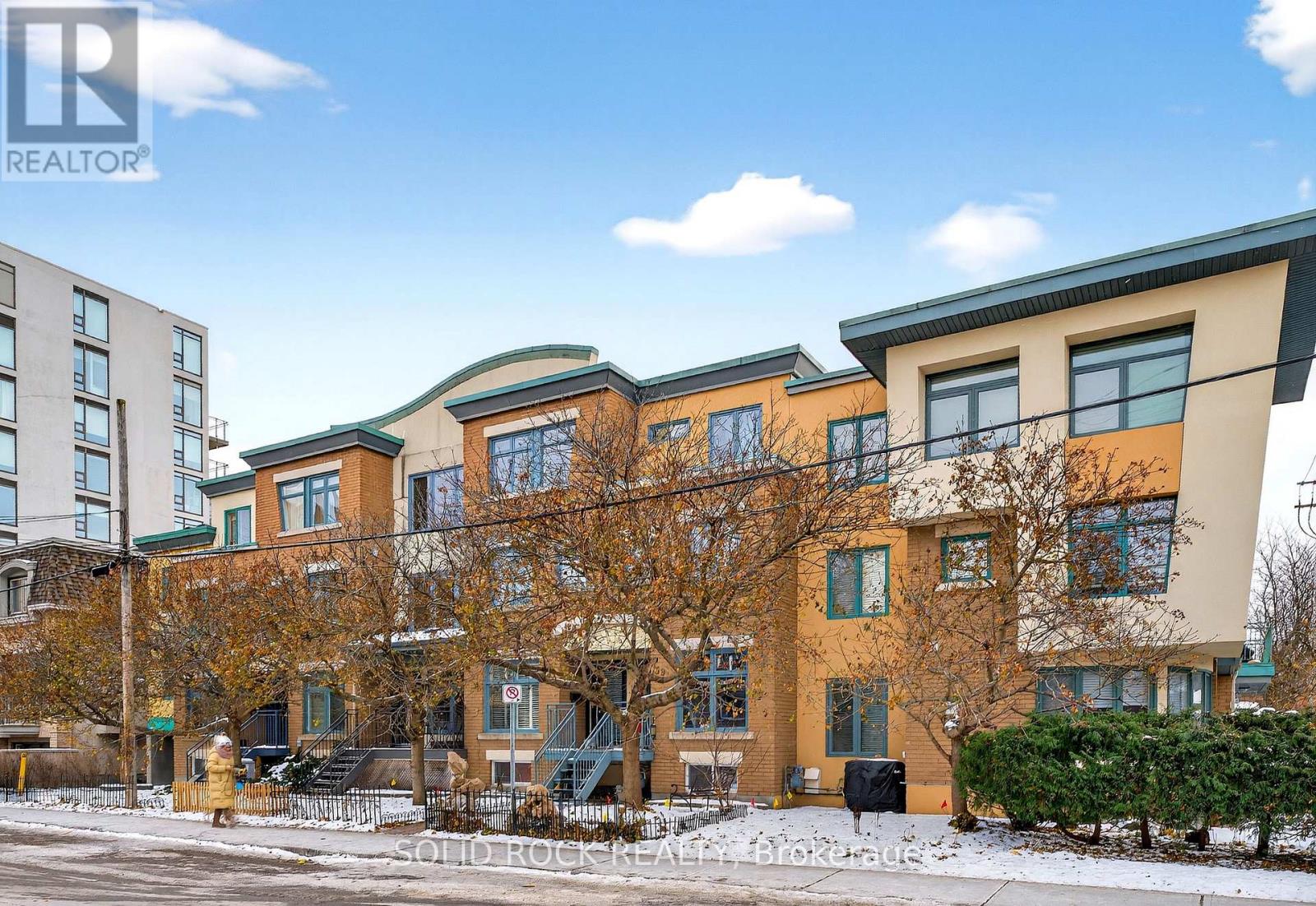 395 Mackay Street, Ottawa, Ontario  K1M 2C5 - Photo 2 - X12607012