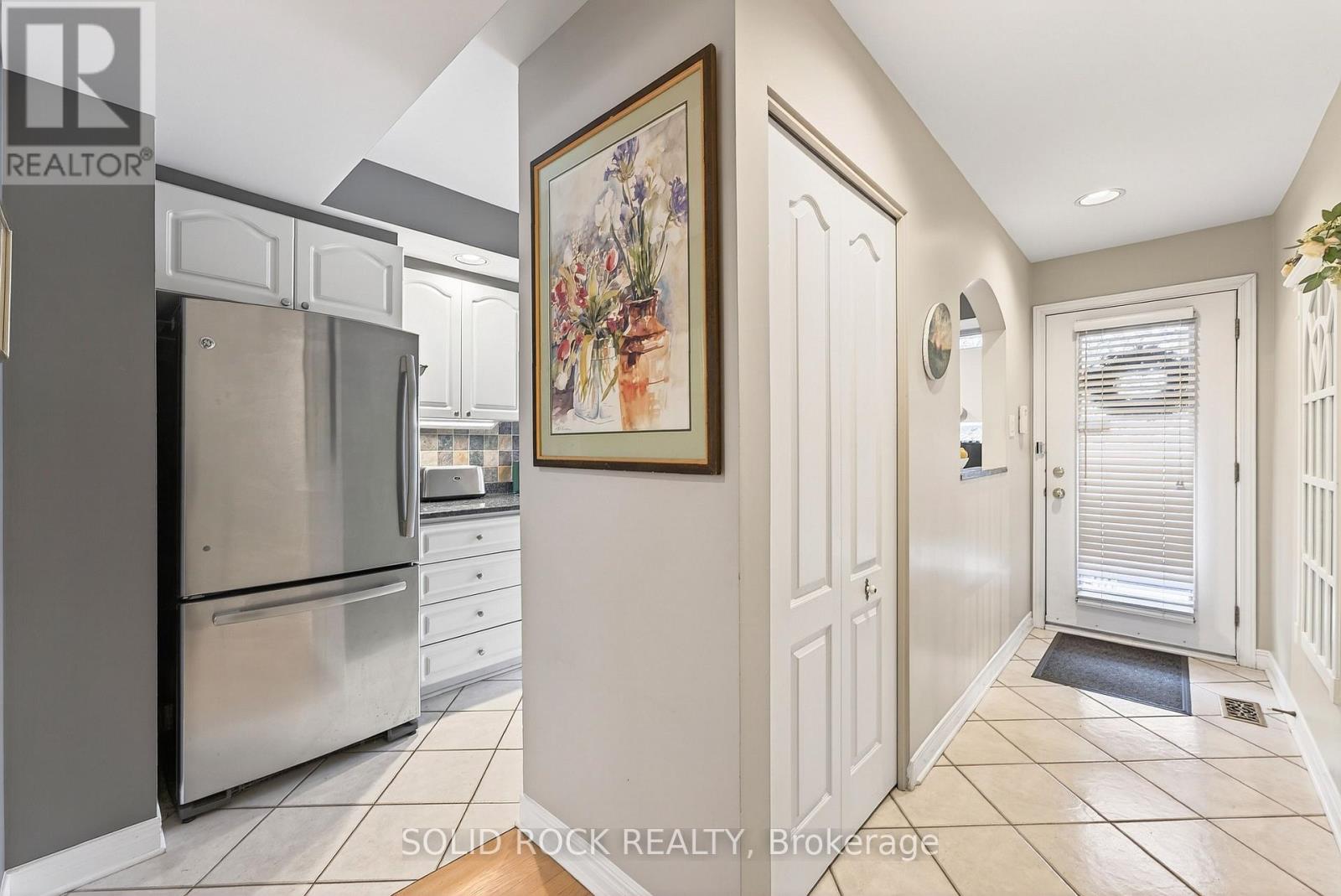 395 Mackay Street, Ottawa, Ontario  K1M 2C5 - Photo 9 - X12607012