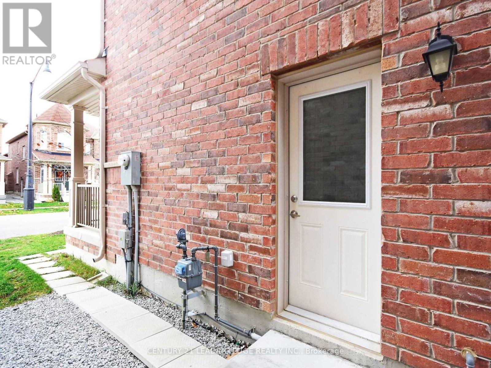 Bsmt - 13 Frampton Road, Brampton, Ontario L7A 4C9 - Photo 18 - W12607008