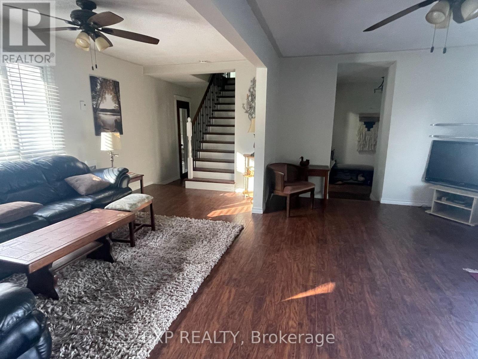 271 George Drive, Kawartha Lakes, Ontario  K0M 1A0 - Photo 4 - X12607018