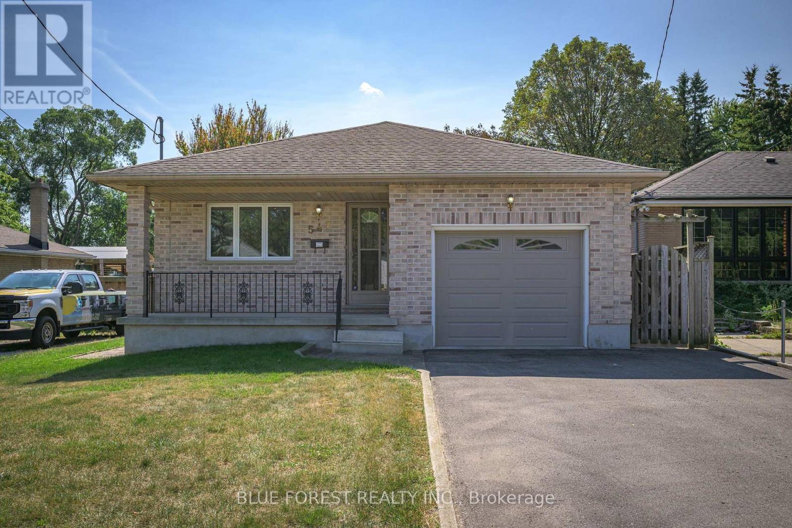 547 CRESTON AVENUE, London South, Ontario