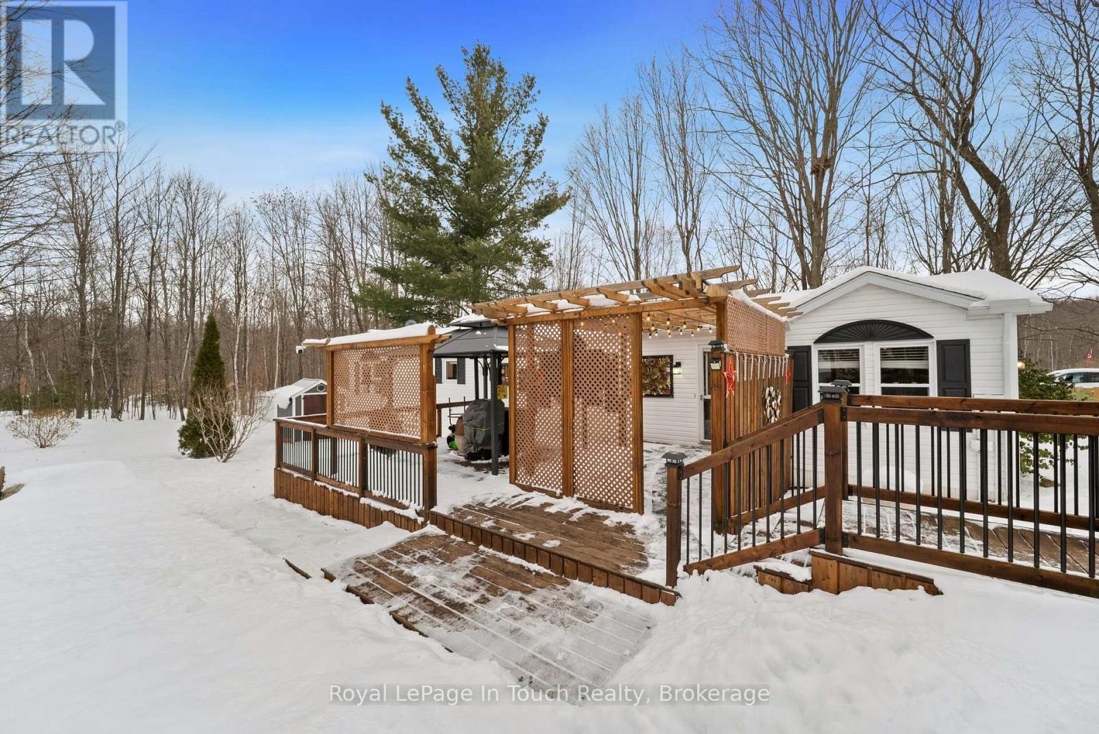 7 - 5411 Elliott Side Road, Tay, Ontario  L4R 4K3 - Photo 2 - S12607026