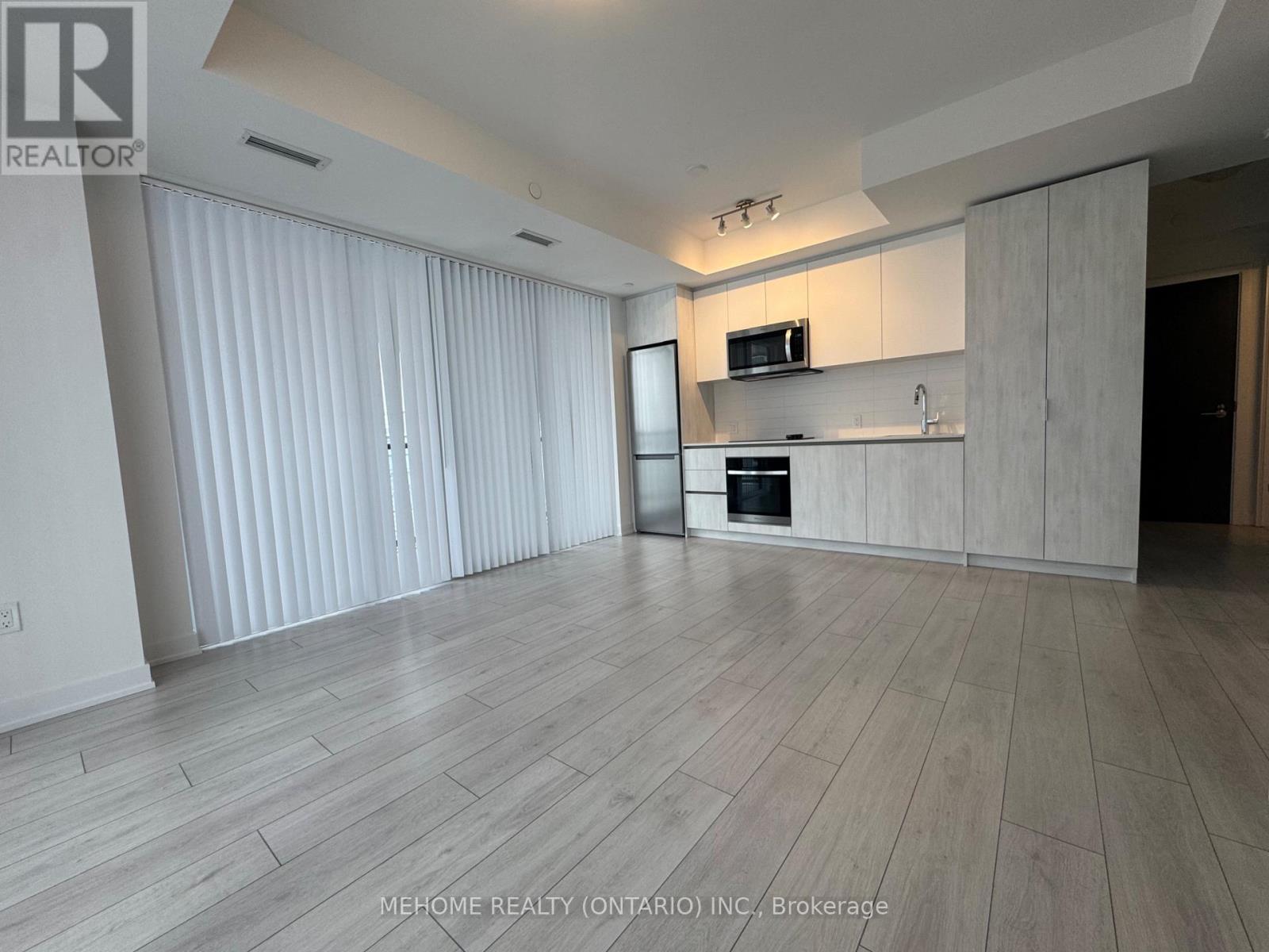 718 - 5858 Yonge Street, Toronto, Ontario M2M 3T3 - Photo 4 - C12607040