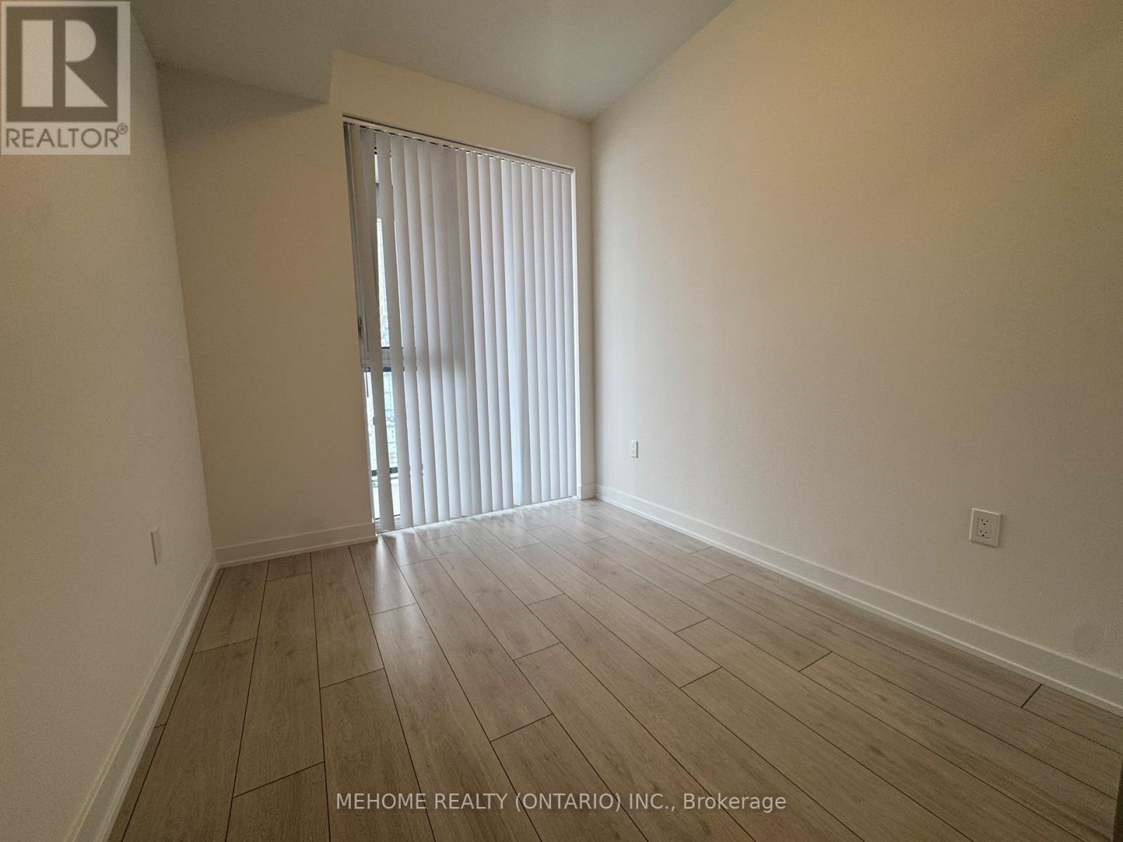 718 - 5858 Yonge Street, Toronto, Ontario M2M 3T3 - Photo 8 - C12607040