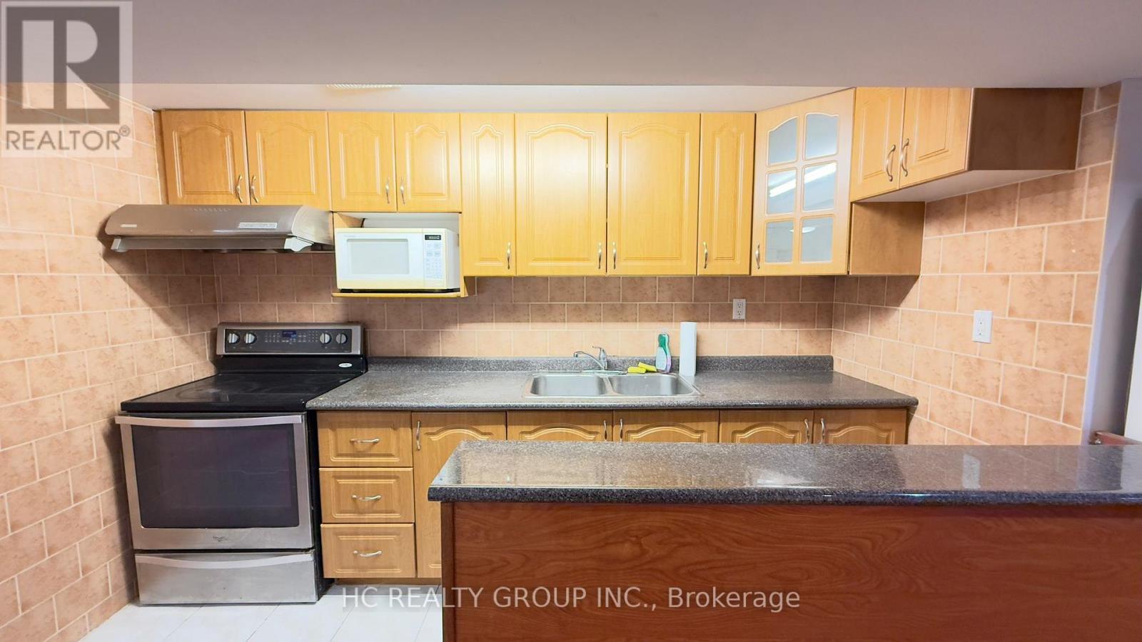 Basement - 52 Lakespring Drive, Markham, Ontario  L6C 2Z1 - Photo 3 - N12607030