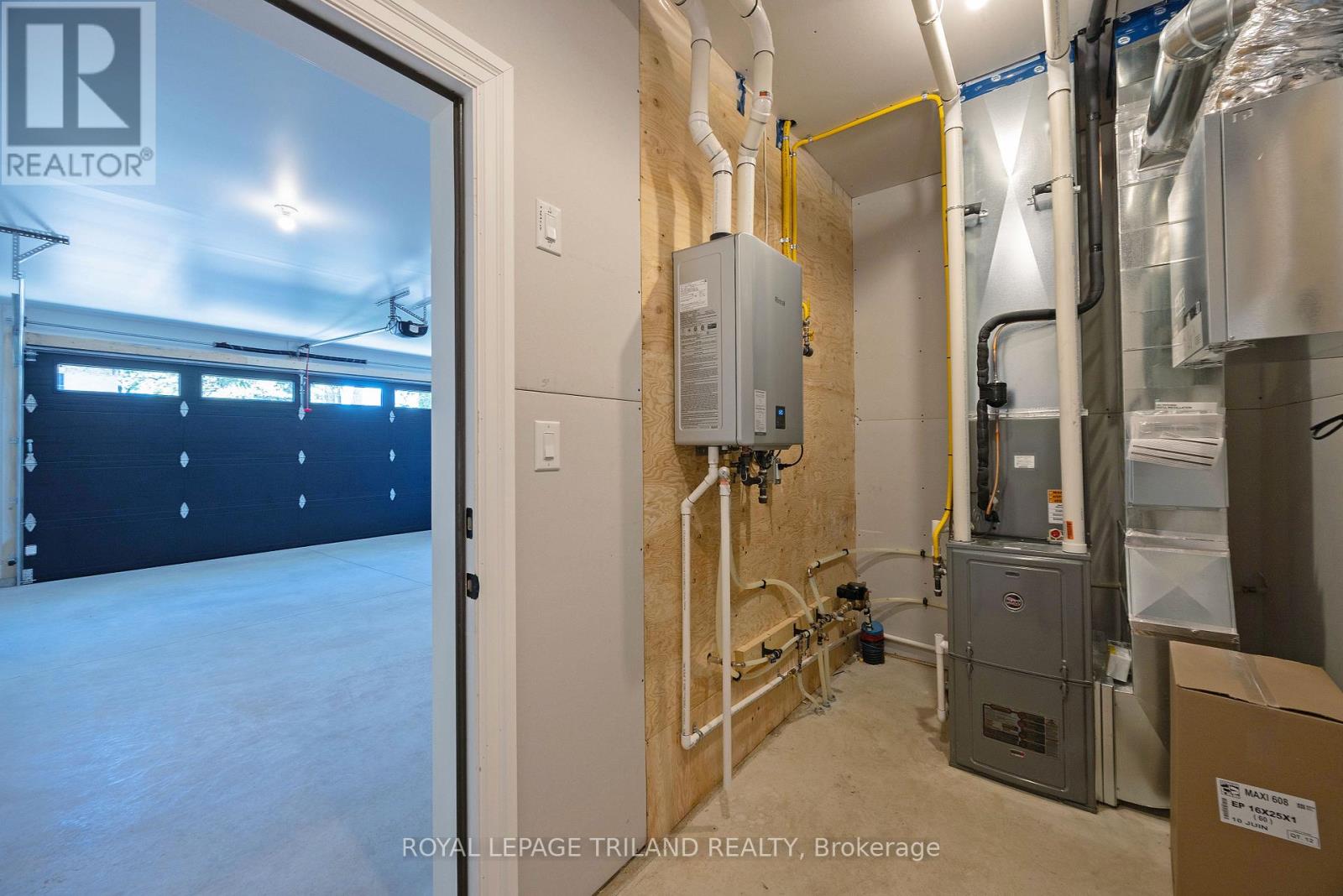 212 Nancy Street, Dutton/dunwich, Ontario N0L 1J0 - Photo 41 - X12571316