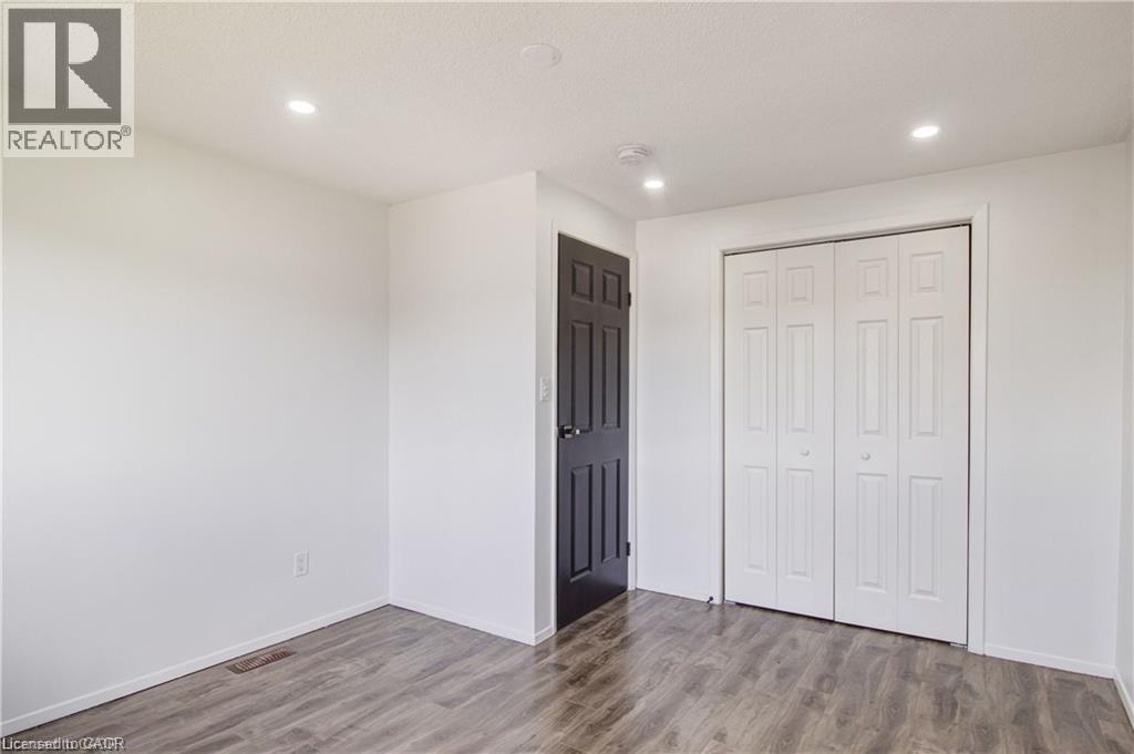 24 Tara Crescent Unit# Upper, Thorold, Ontario  L2V 4M1 - Photo 18 - 40792713