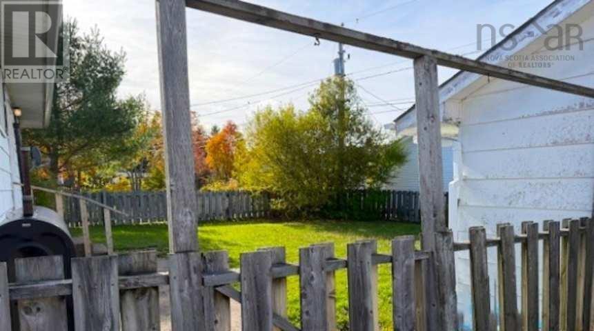 11 Tamarac Drive, Port Hawkesbury, Nova Scotia B9A 3E6 - Photo 7 - 202525850