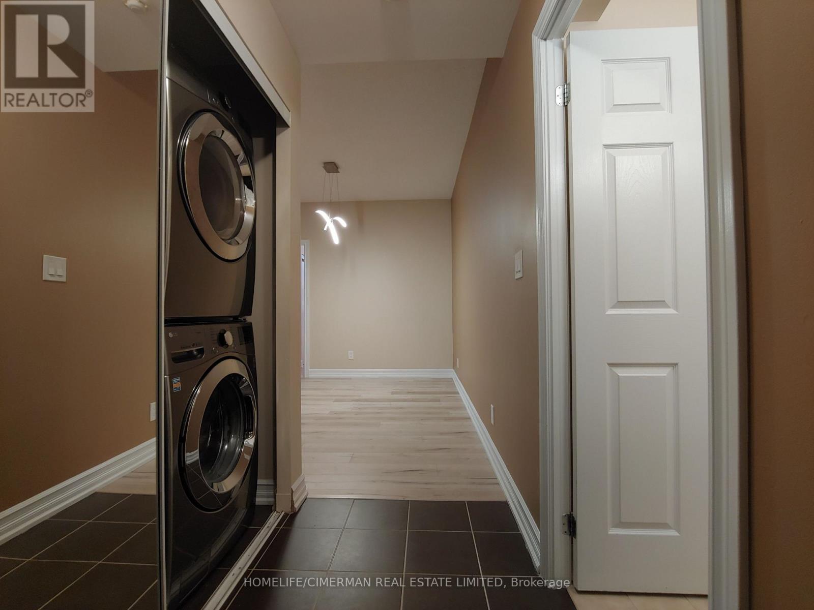 1605 - 3504 Hurontario Street, Mississauga, Ontario  L5B 1P2 - Photo 16 - W12607034