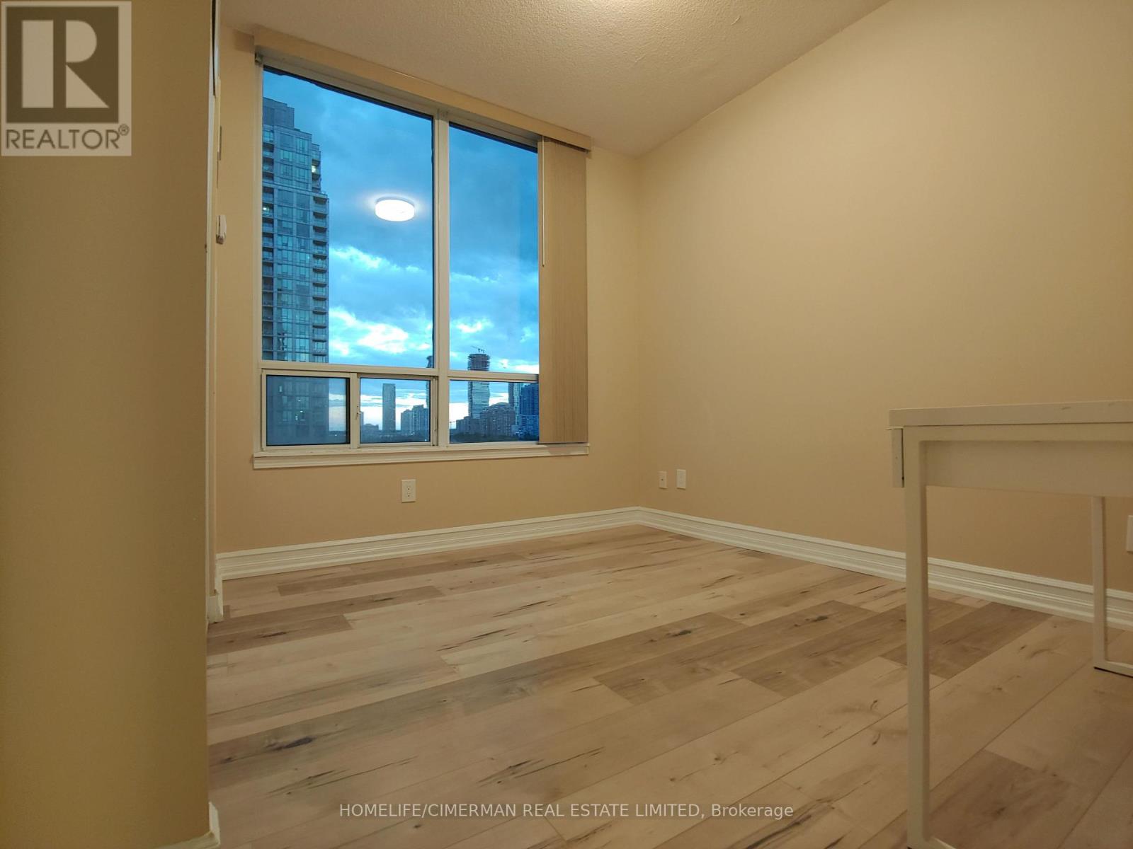 1605 - 3504 Hurontario Street, Mississauga, Ontario  L5B 1P2 - Photo 9 - W12607034