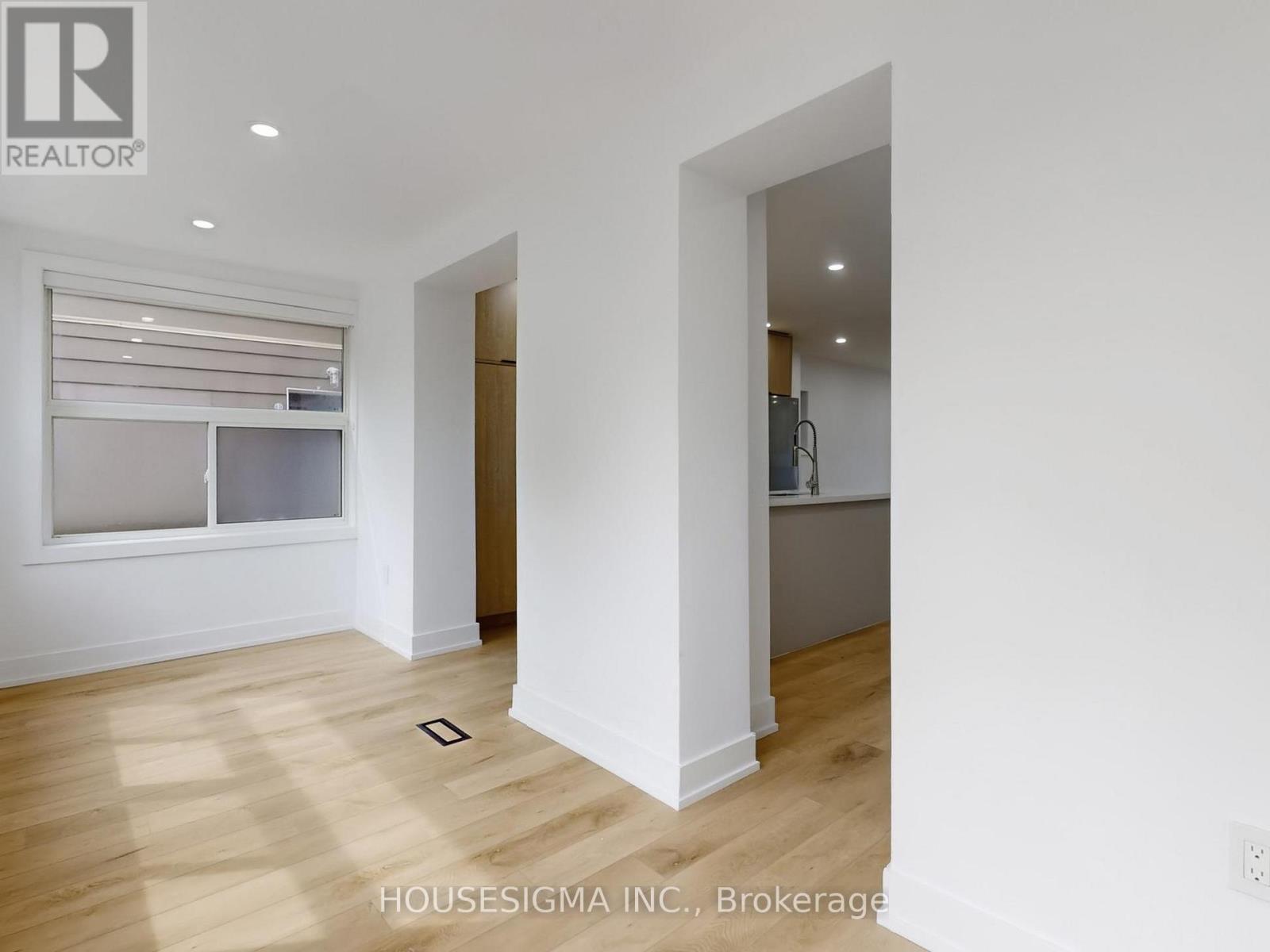 Main - 243 Windermere Avenue, Toronto, Ontario  M6S 3K4 - Photo 15 - W12607038