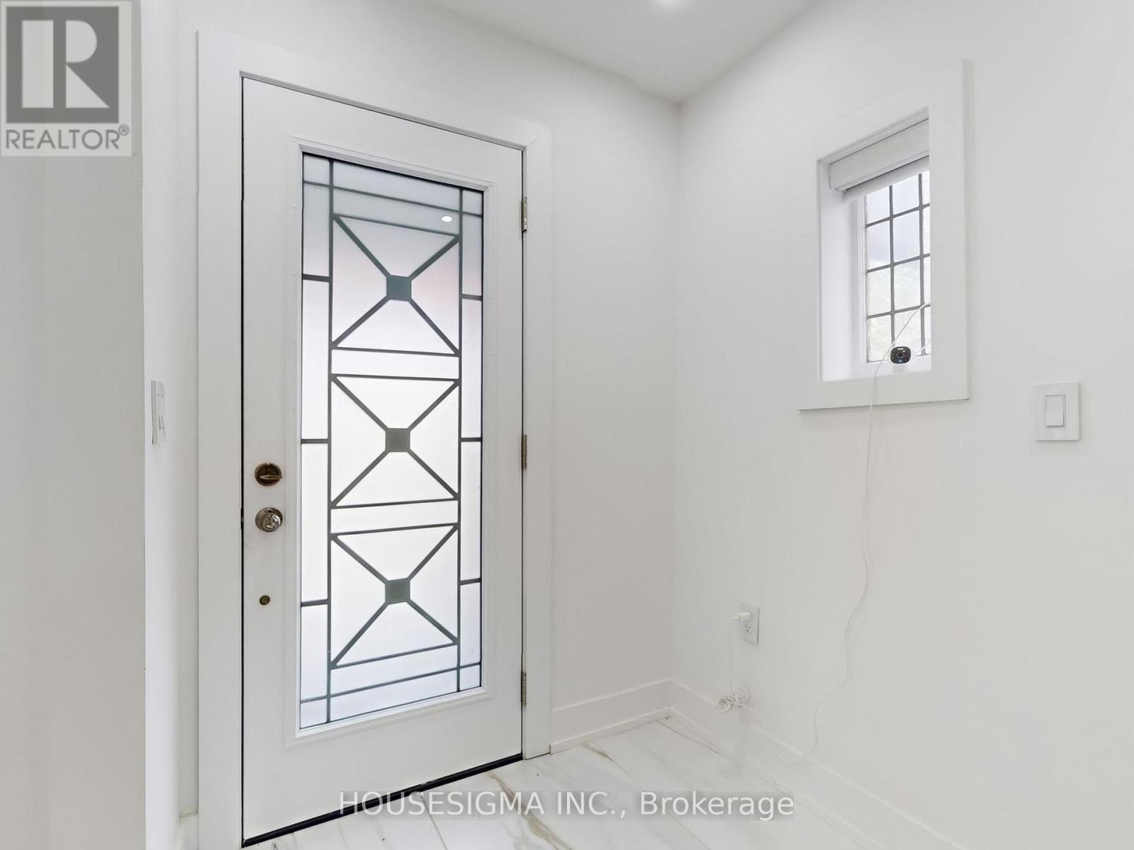 Main - 243 Windermere Avenue, Toronto, Ontario  M6S 3K4 - Photo 3 - W12607038