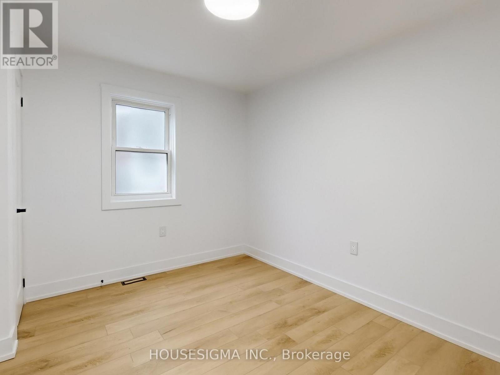 Main - 243 Windermere Avenue, Toronto, Ontario  M6S 3K4 - Photo 31 - W12607038