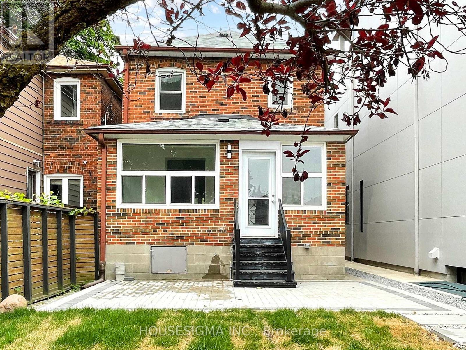 Main - 243 Windermere Avenue, Toronto, Ontario  M6S 3K4 - Photo 39 - W12607038