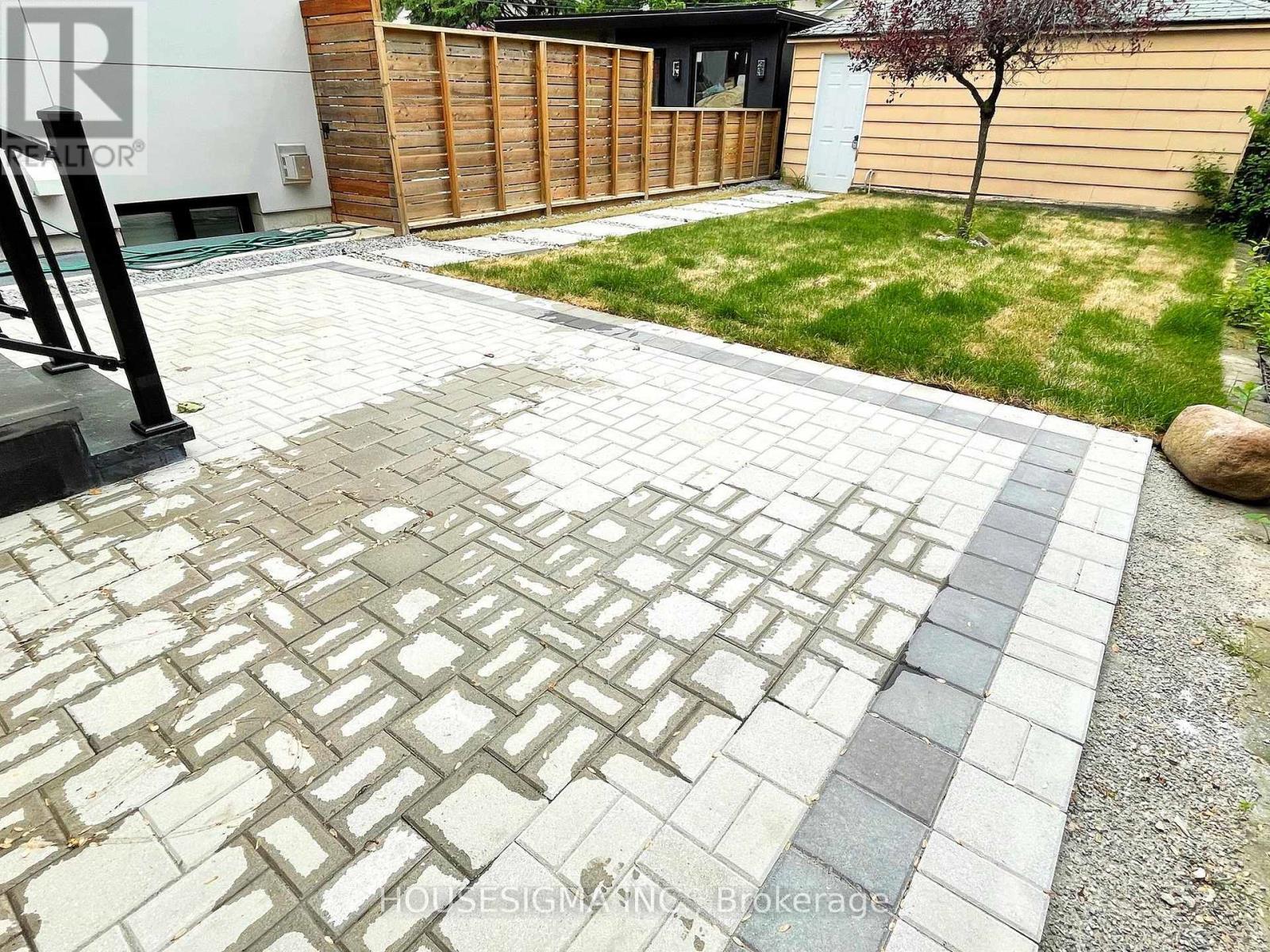 Main - 243 Windermere Avenue, Toronto, Ontario  M6S 3K4 - Photo 43 - W12607038