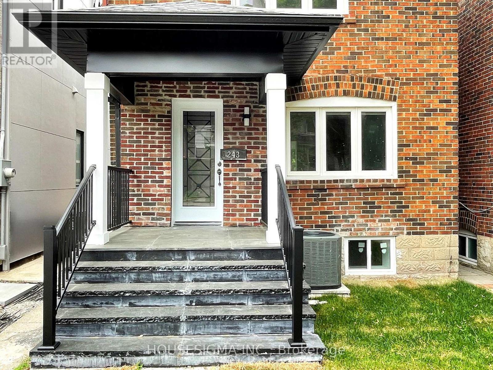 Main - 243 Windermere Avenue, Toronto, Ontario  M6S 3K4 - Photo 50 - W12607038