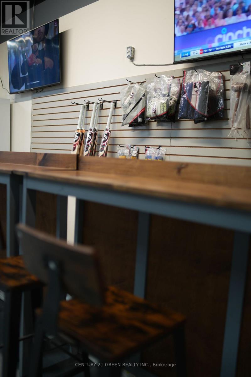 4 - 1700 Brampton Street N, Hamilton, Ontario  L8H 3S1 - Photo 10 - X12607032