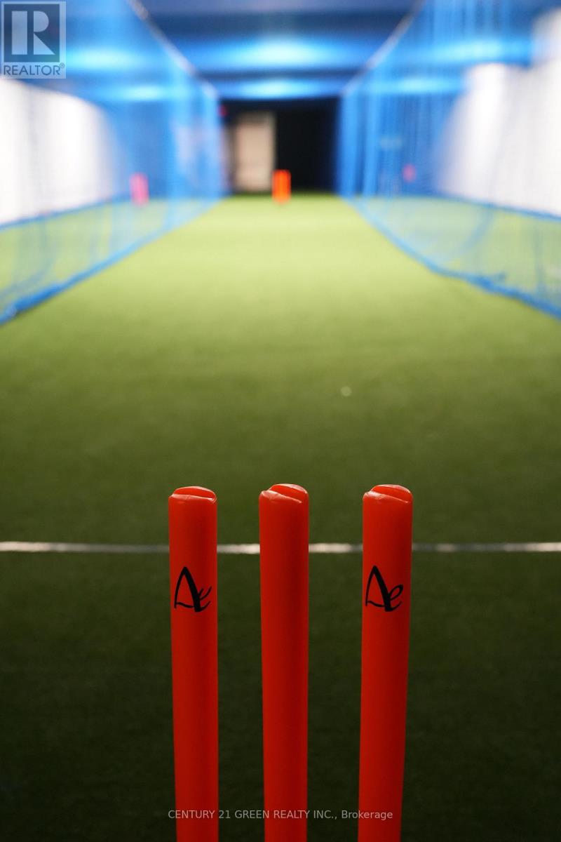 4 - 1700 Brampton Street N, Hamilton, Ontario  L8H 3S1 - Photo 3 - X12607032