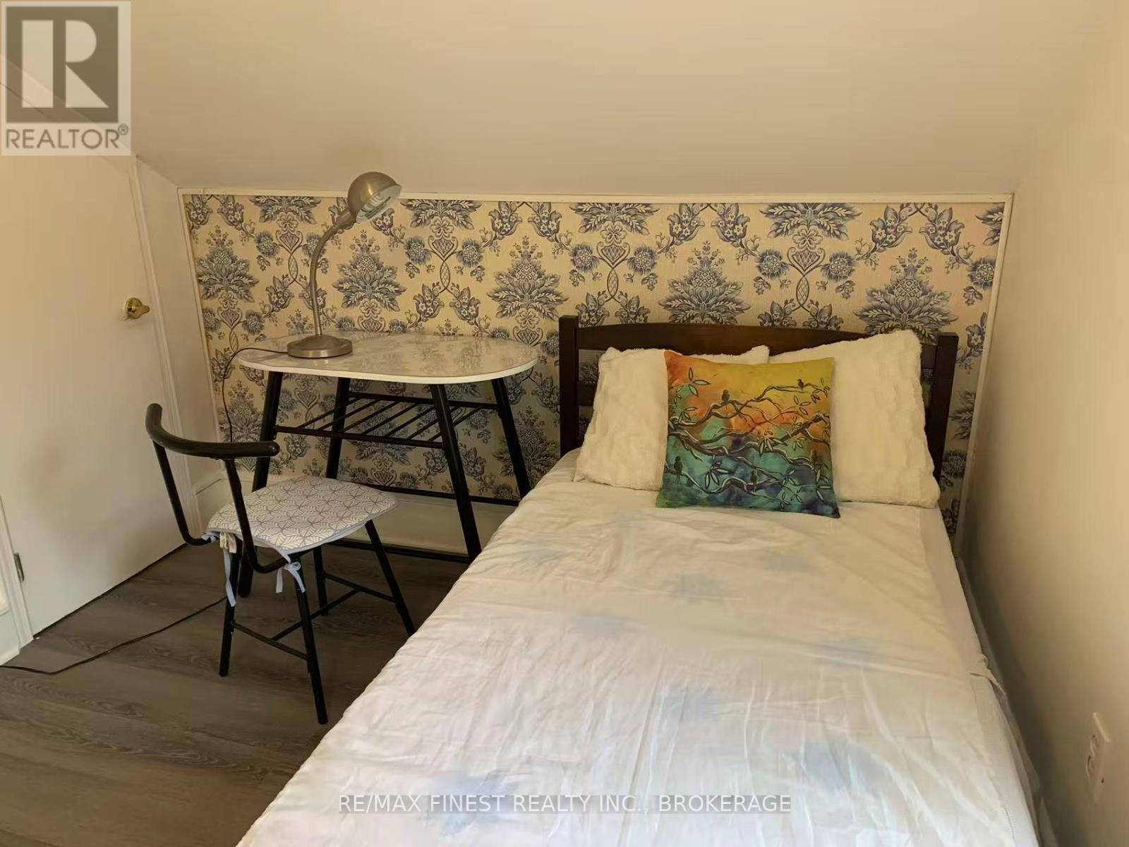 123 Bagot Street, Kingston, Ontario K7L 3E7 - Photo 11 - X12607056