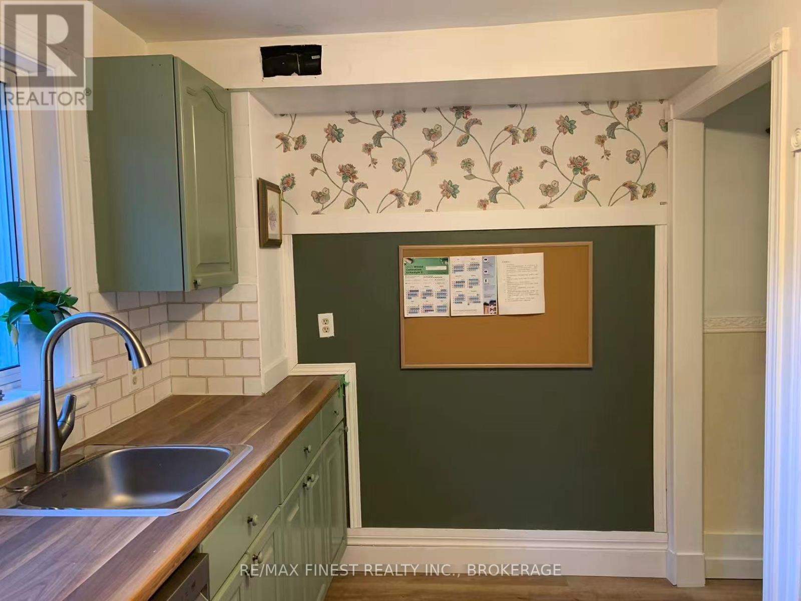 123 Bagot Street, Kingston, Ontario K7L 3E7 - Photo 3 - X12607056