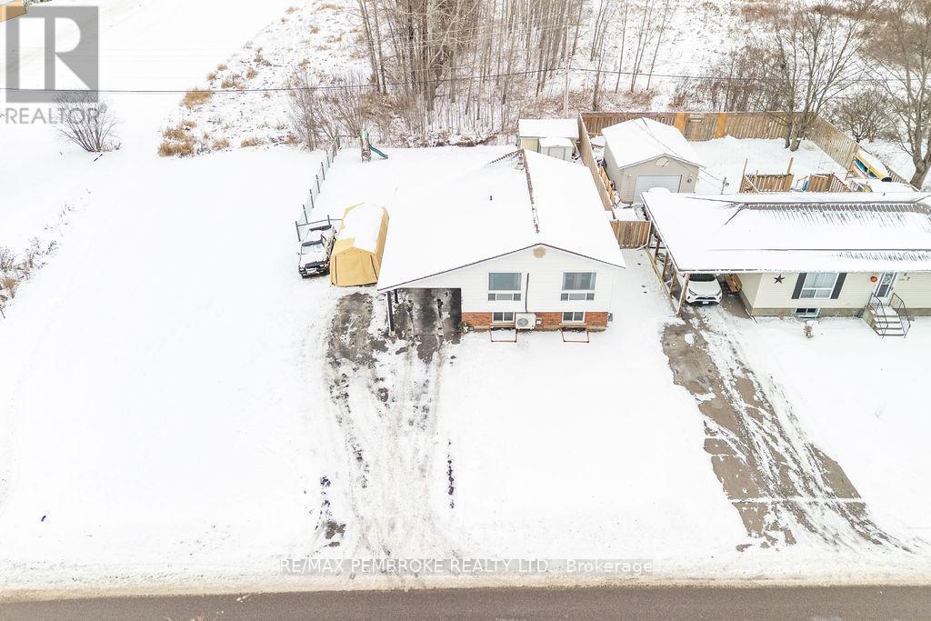 191 Cecil Street, Pembroke, Ontario K8A 8G7 - Photo 1 - X12607062