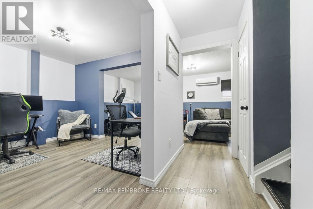 191 Cecil Street, Pembroke, Ontario K8A 8G7 - Photo 21 - X12607062