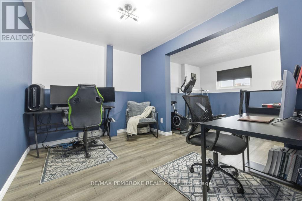 191 Cecil Street, Pembroke, Ontario K8A 8G7 - Photo 27 - X12607062