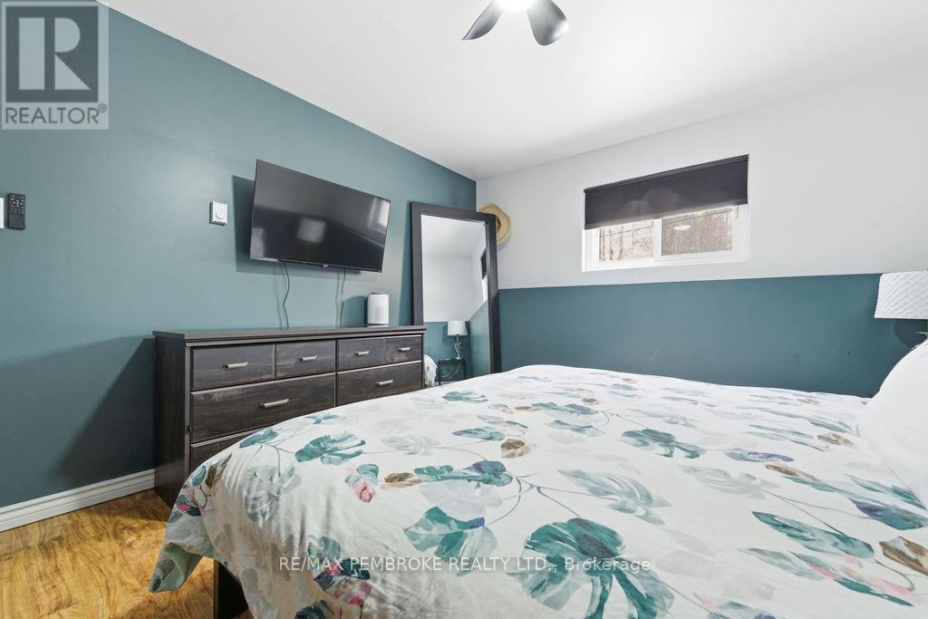 191 Cecil Street, Pembroke, Ontario K8A 8G7 - Photo 30 - X12607062