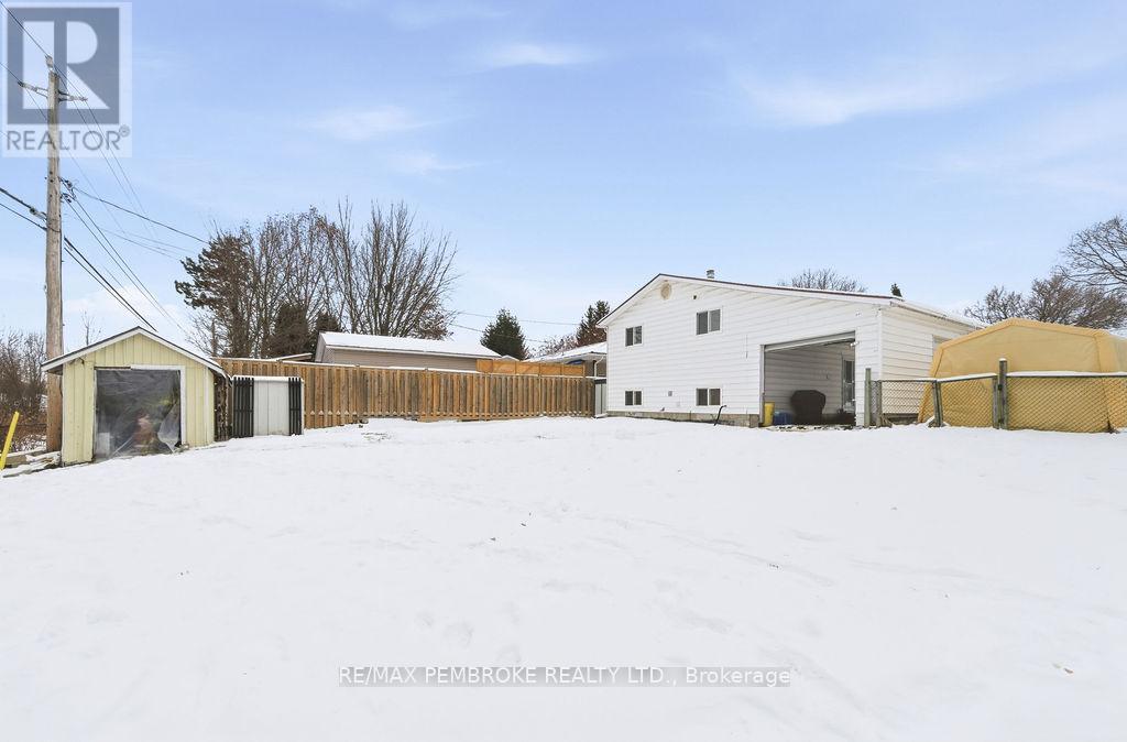 191 Cecil Street, Pembroke, Ontario K8A 8G7 - Photo 35 - X12607062