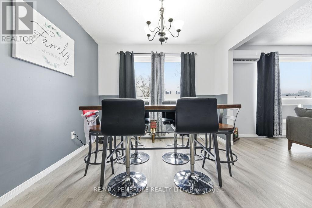 191 Cecil Street, Pembroke, Ontario K8A 8G7 - Photo 8 - X12607062