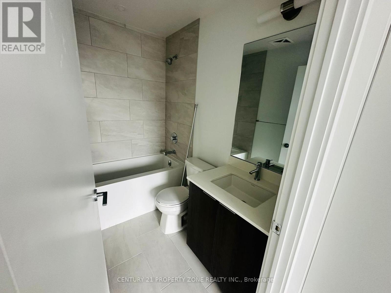 1910 - 395 Square One Drive, Mississauga (City Centre), Ontario  L5B 0P6 - Photo 14 - W12588144