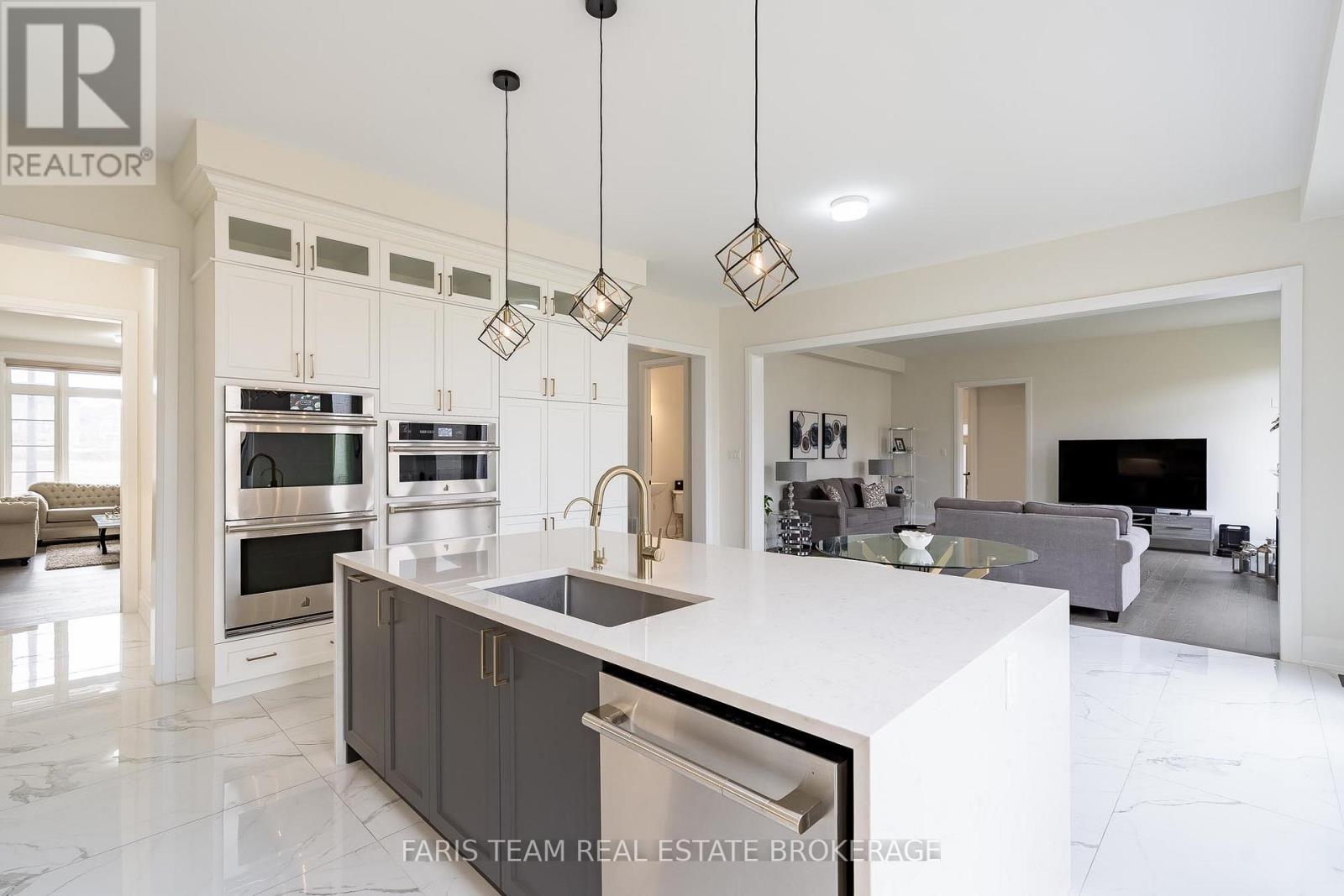 24 Magnolia Avenue, Adjala-Tosorontio, Ontario  L0G 1W0 - Photo 10 - N12581012