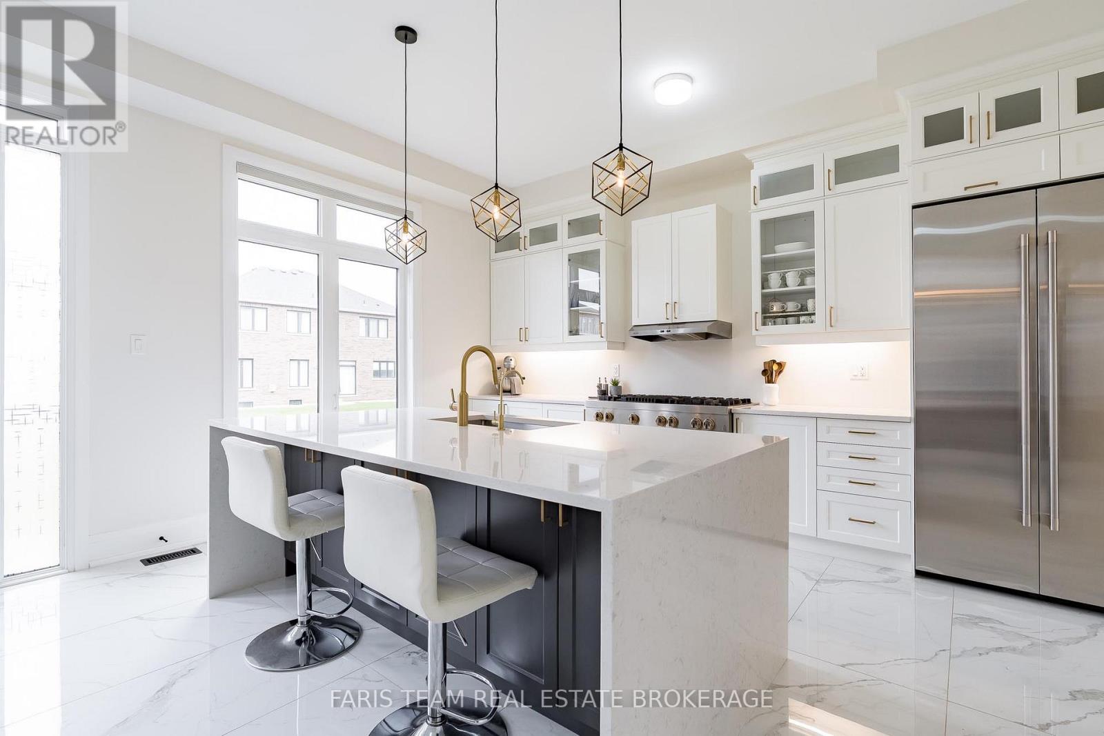 24 Magnolia Avenue, Adjala-Tosorontio, Ontario  L0G 1W0 - Photo 6 - N12581012