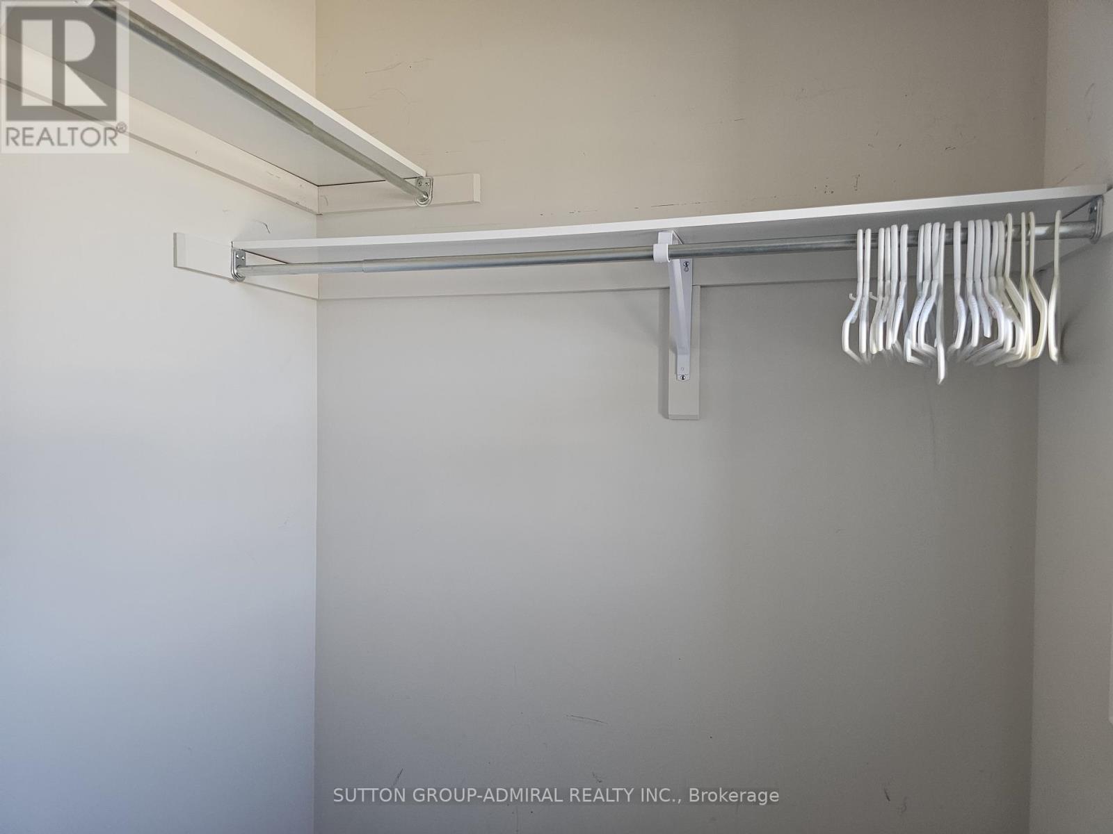 6412 Shapton Crescent, Niagara Falls, Ontario  L2H 0L8 - Photo 8 - X12606304