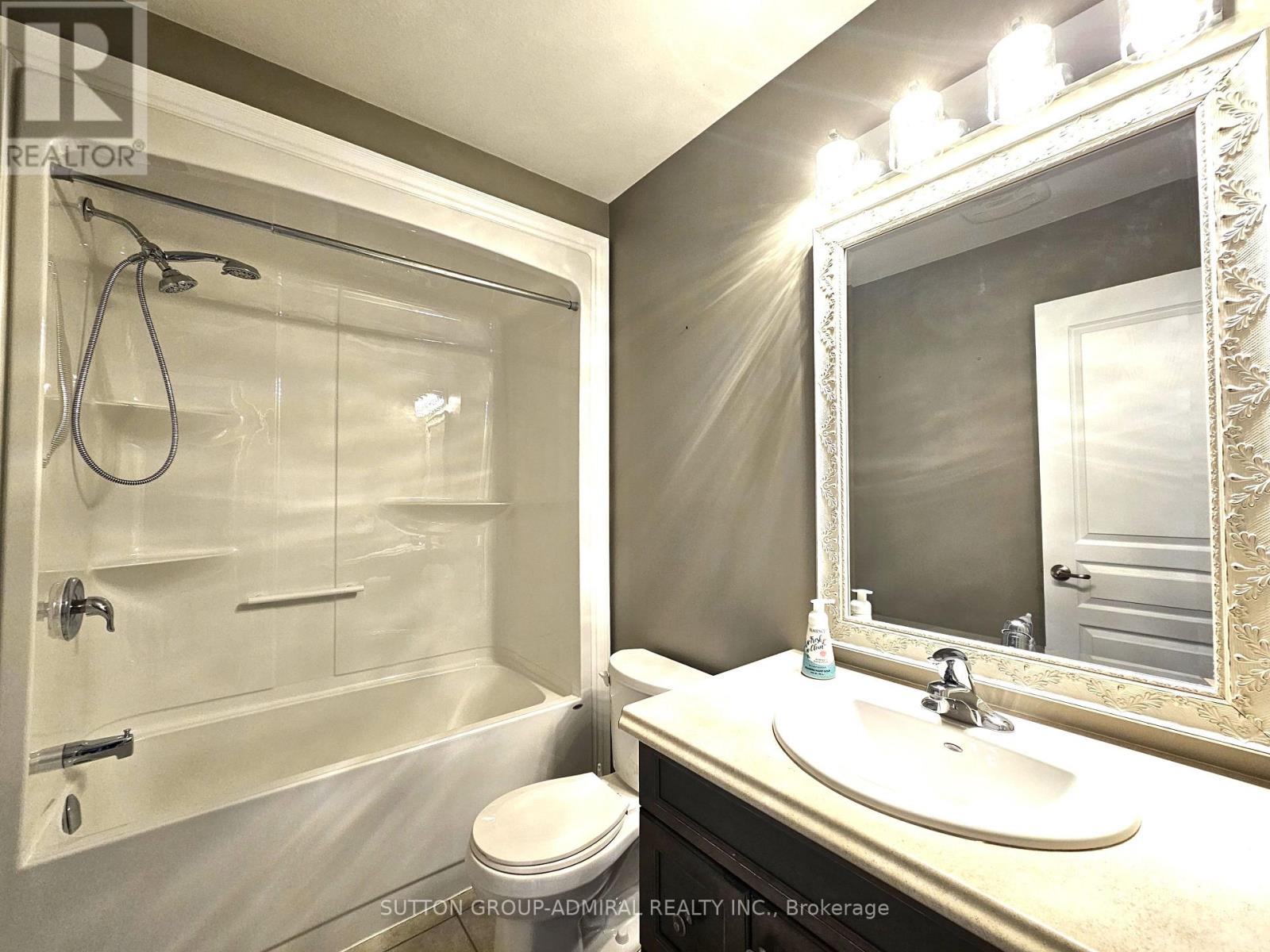 6412 Shapton Crescent, Niagara Falls, Ontario  L2H 0L8 - Photo 9 - X12606304