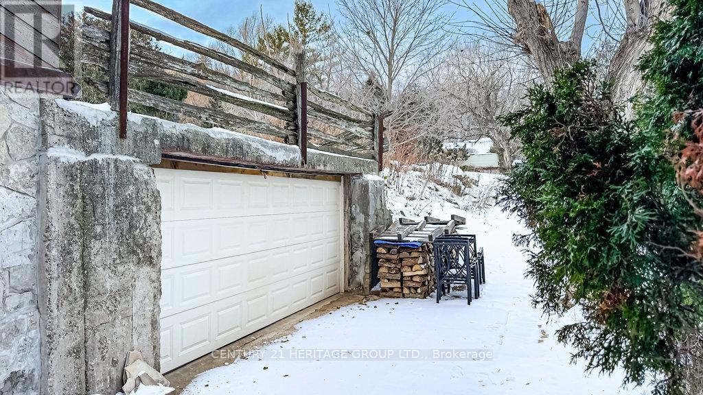 70 Home Street, Hamilton, Ontario  L9H 5W3 - Photo 43 - X12607052