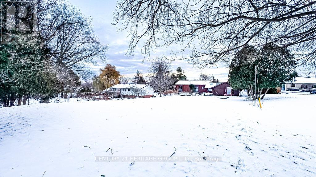 70 Home Street, Hamilton, Ontario  L9H 5W3 - Photo 46 - X12607052