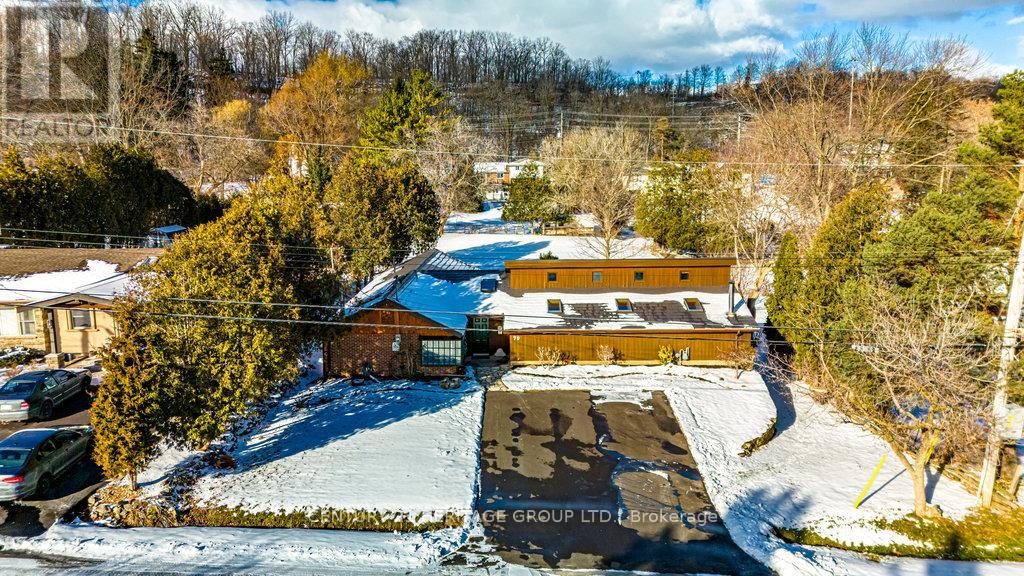 70 Home Street, Hamilton, Ontario  L9H 5W3 - Photo 48 - X12607052