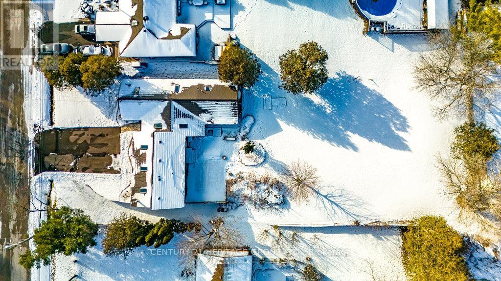 70 Home Street, Hamilton, Ontario  L9H 5W3 - Photo 50 - X12607052