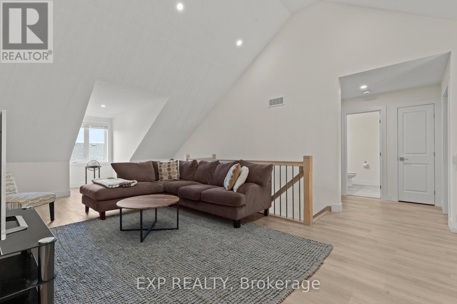 31 - 744 Nelson Street W, Norfolk, Ontario  N0A 1N0 - Photo 25 - X12607058