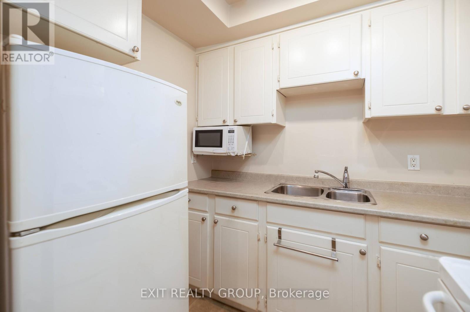 308 - 25 College Street E, Belleville, Ontario  K8P 2E3 - Photo 13 - X12607098