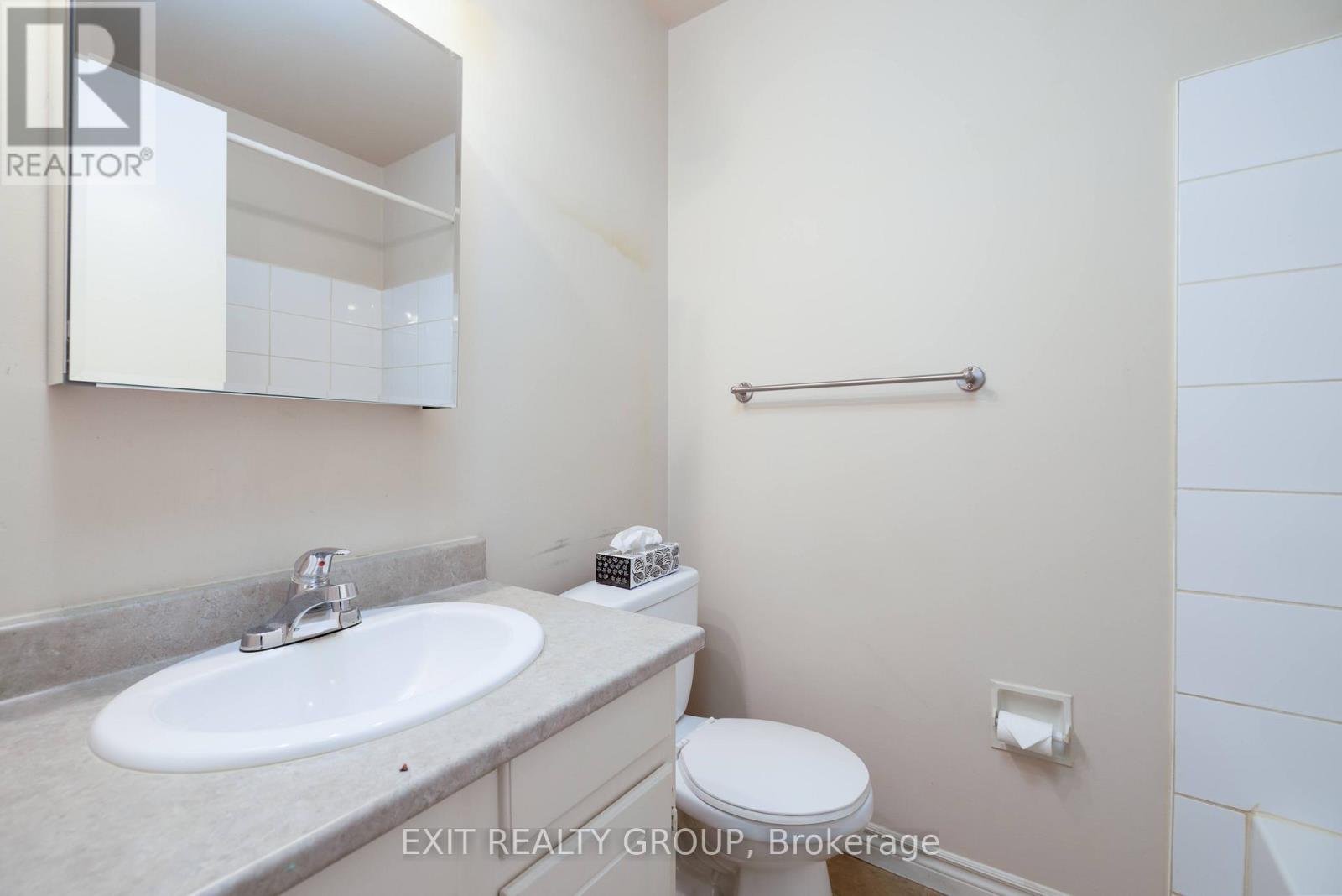 308 - 25 College Street E, Belleville, Ontario  K8P 2E3 - Photo 6 - X12607098