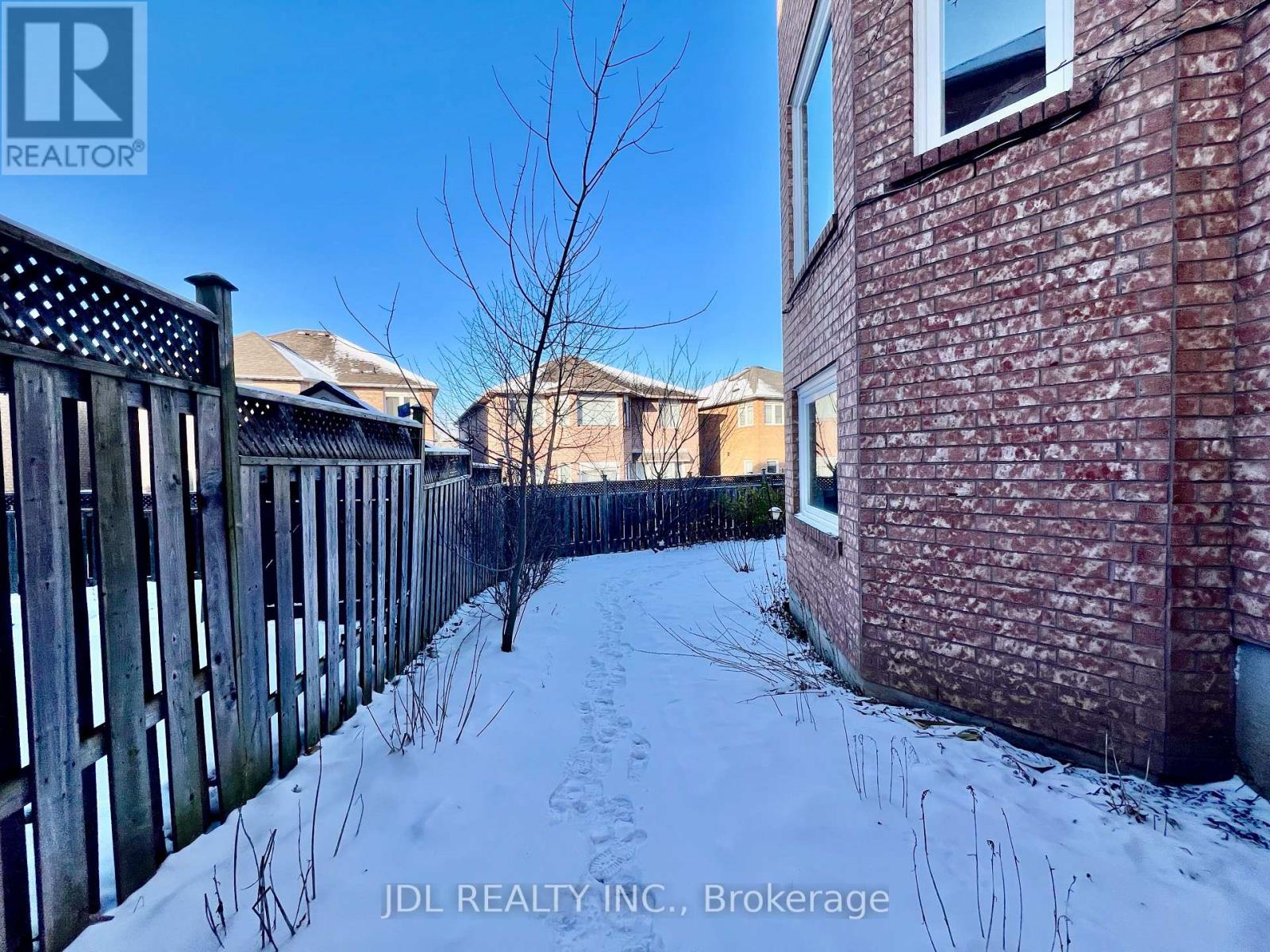 Walkout Basement Only - 72 Fortune Crescent, Richmond Hill, Ontario  L4S 1T5 - Photo 4 - N12603338